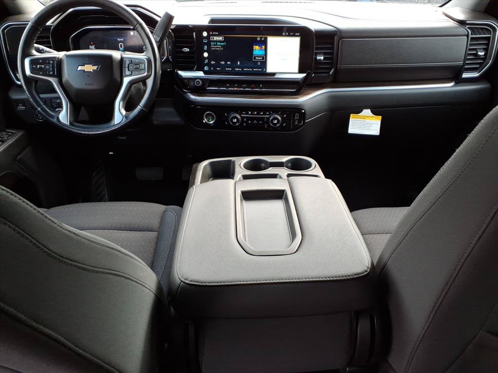Used 2022 Chevrolet Silverado 1500 LT AWD/4WD image 13