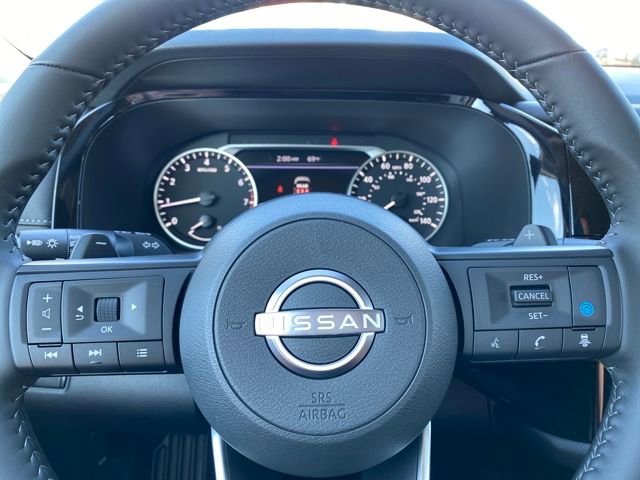 New 2025 Nissan Pathfinder SV w/ Black Appearance Package image 16