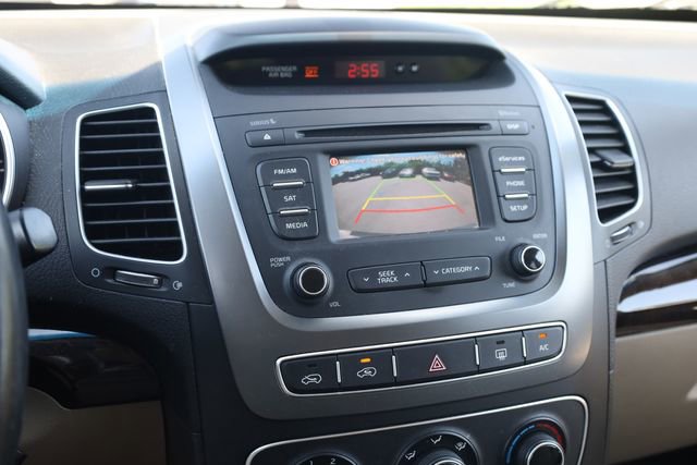 Used 2014 Kia Sorento LX AWD/4WD image 16