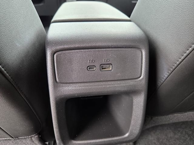 Used 2025 Chevrolet Trax LT FWD image 16