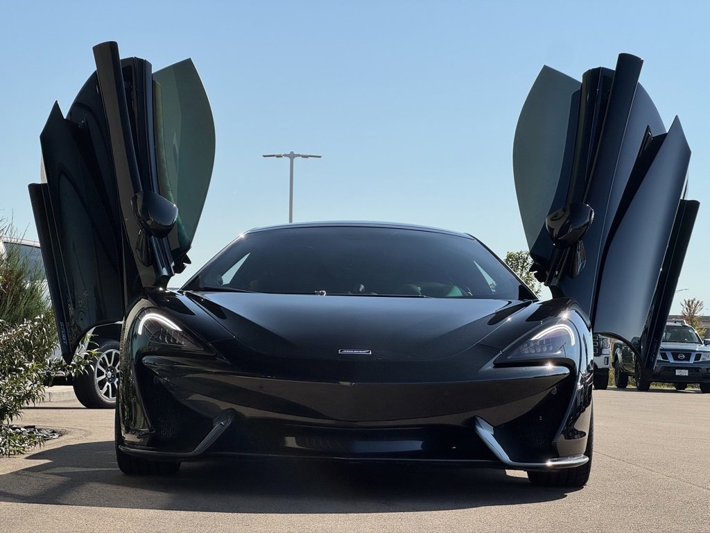 Used 2017 McLaren 570S image 6