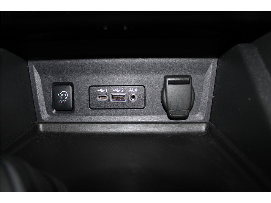 Used 2024 Nissan Sentra SV image 33