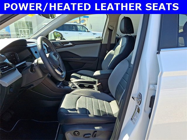 Used 2022 Volkswagen Taos SEL w/ Panoramic Sunroof Package image 3