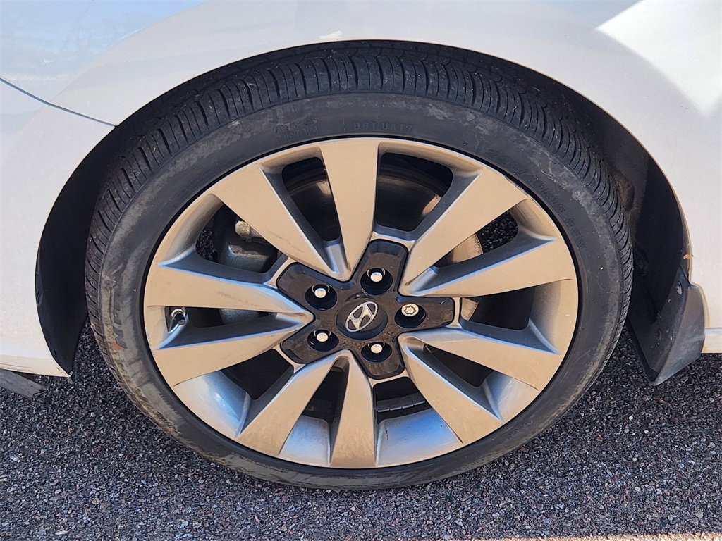 Used 2018 Hyundai Elantra GT Sport image 22