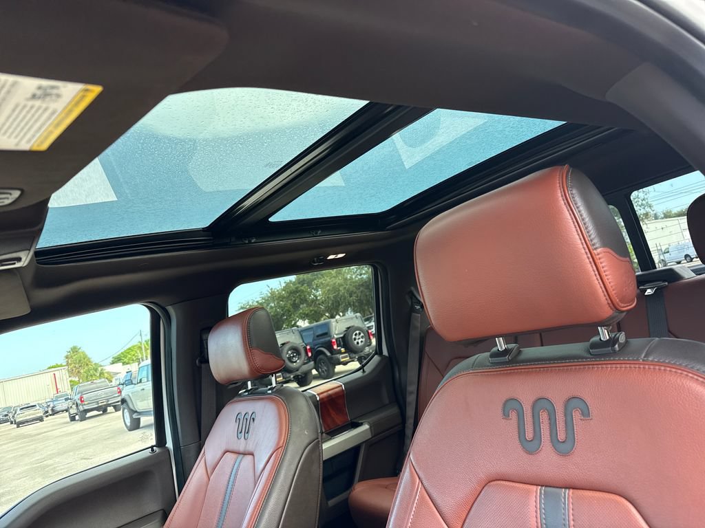 Used 2018 Ford F150 King Ranch w/ Equipment Group 601A Luxury AWD/4WD image 8