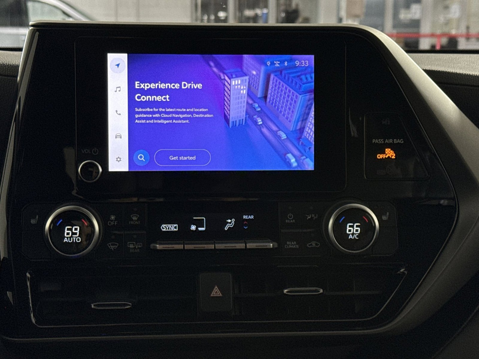 Used 2023 Toyota Highlander XLE FWD image 20