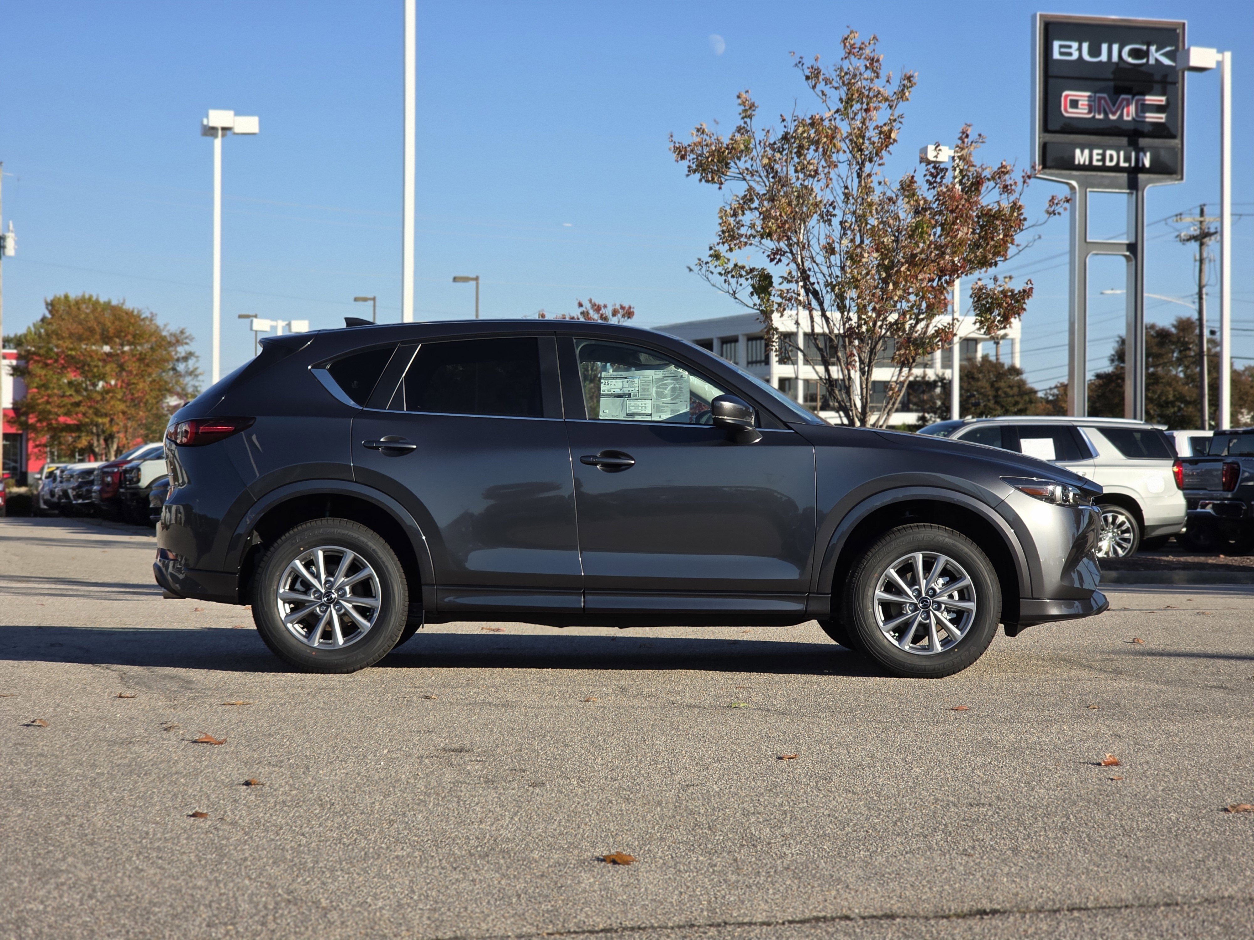 New 2025 MAZDA CX-5 AWD 2.5 S w/ Select Package image 8