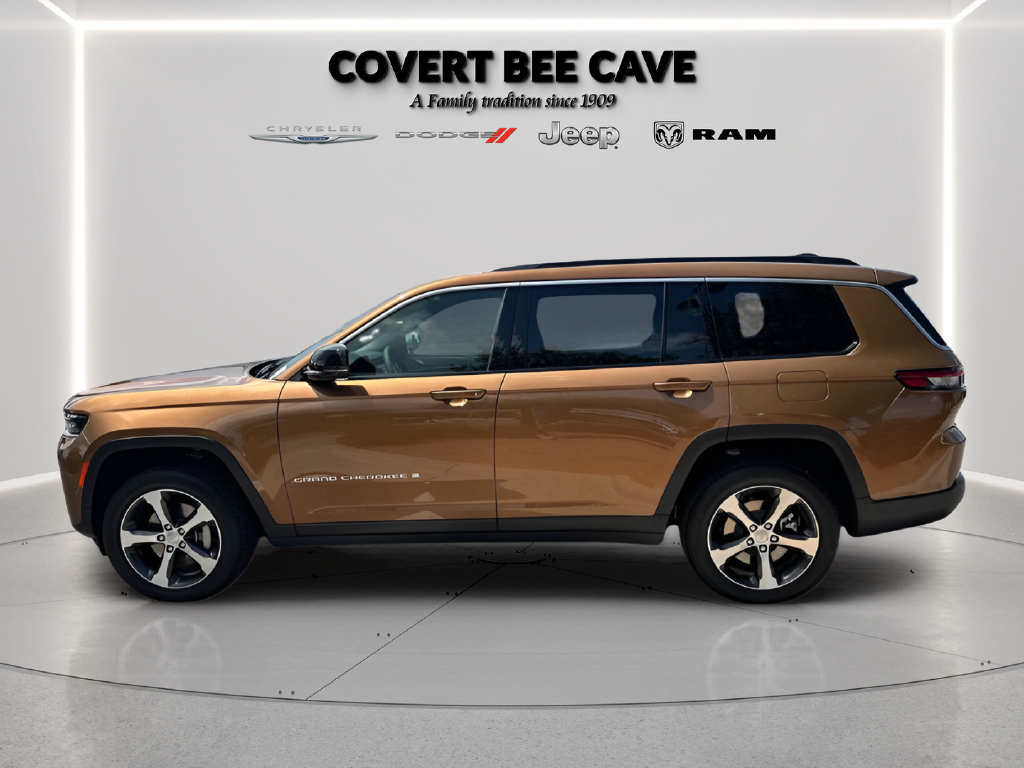 New 2026 Jeep Grand Cherokee L Limited w/ Trailer Tow Package AWD/4WD image 6