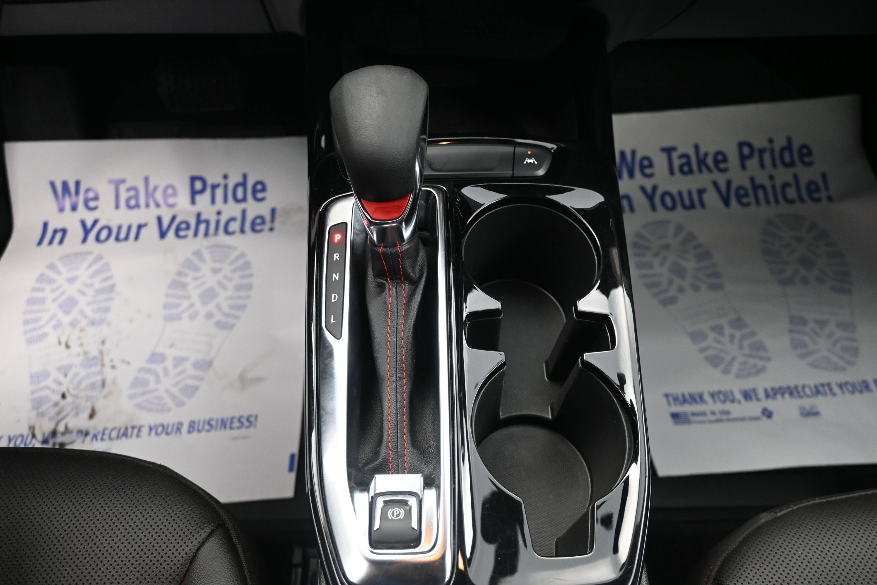 Used 2025 Chevrolet Trax RS w/ Sunroof Package FWD image 19