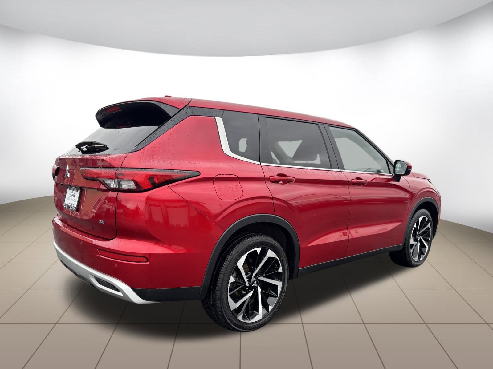 Used 2024 Mitsubishi Outlander SE image 7