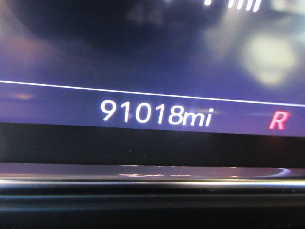 Certified 2021 GMC Yukon SLT w/ SLT Premium Package AWD/4WD image 39
