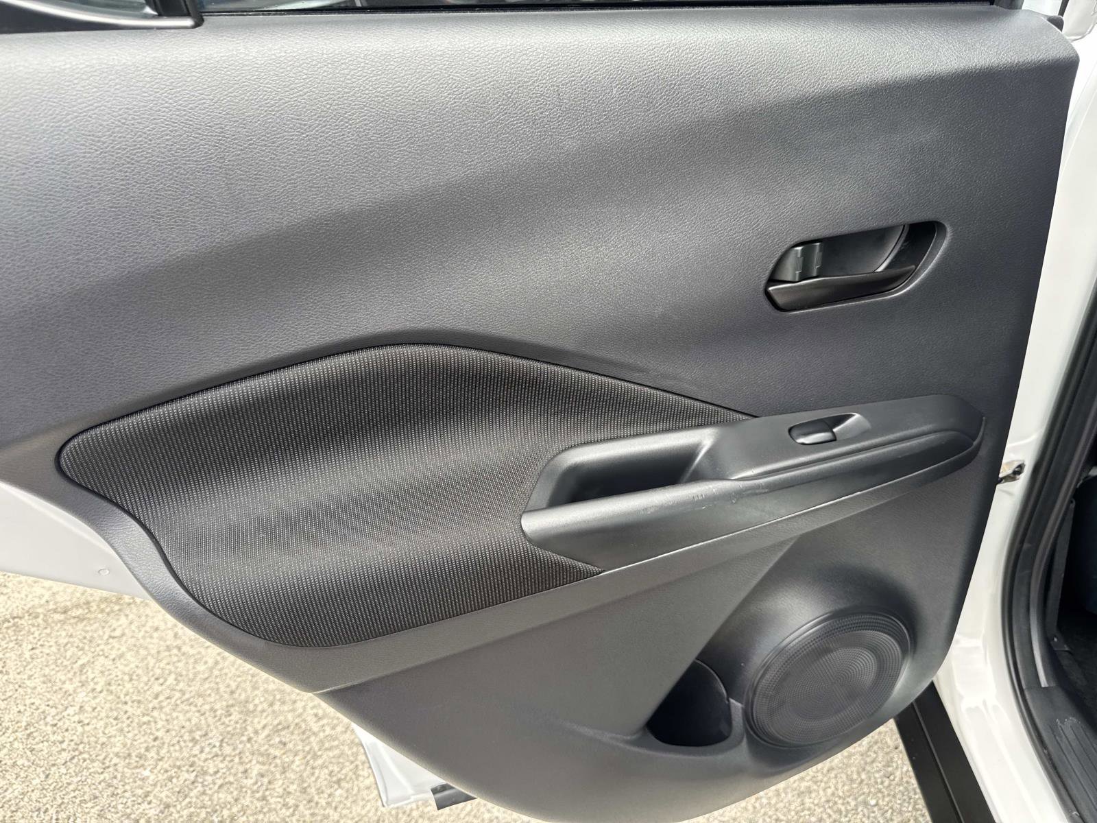 Used 2024 Nissan Kicks S FWD image 11