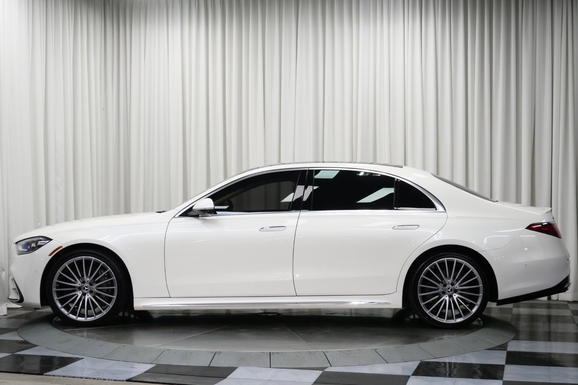 Used 2021 Mercedes-Benz S 580 4MATIC Sedan image 6