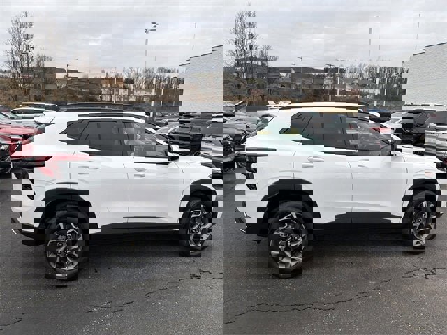 New 2026 Chevrolet Trax LT w/ Driver Confidence Package image 3