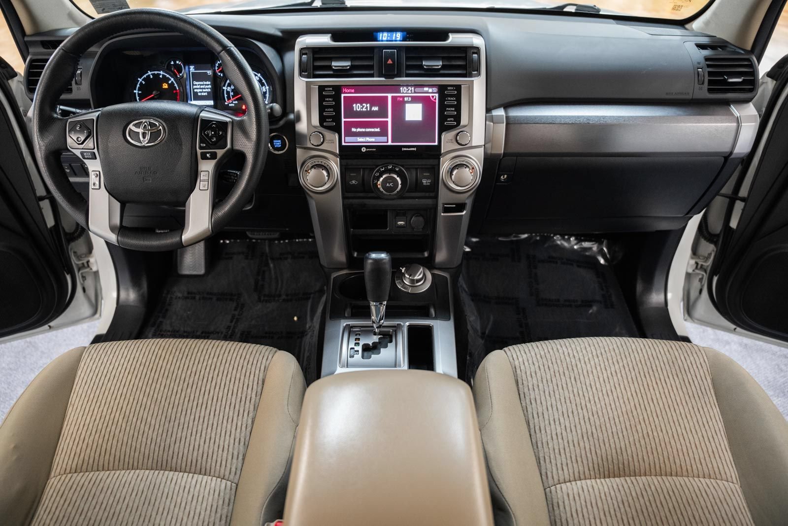Used 2021 Toyota 4Runner SR5 AWD/4WD image 22