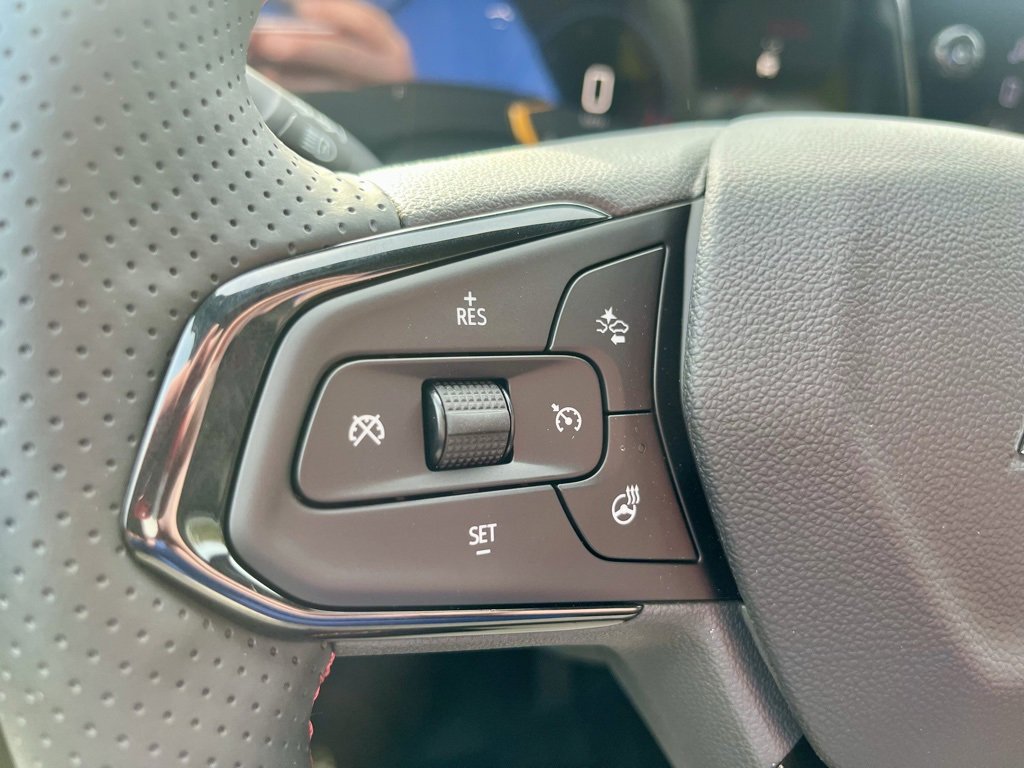 New 2026 Chevrolet Trax RS w/ Driver Confidence Package image 18