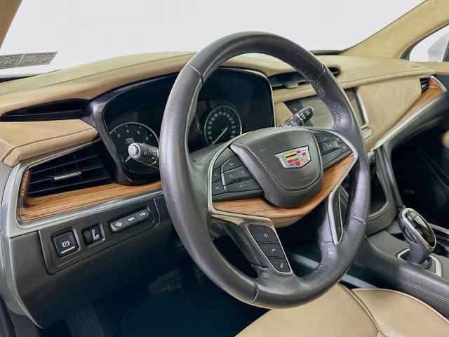 Used 2018 Cadillac XT5 Platinum w/ Driver Assist Package AWD/4WD image 9