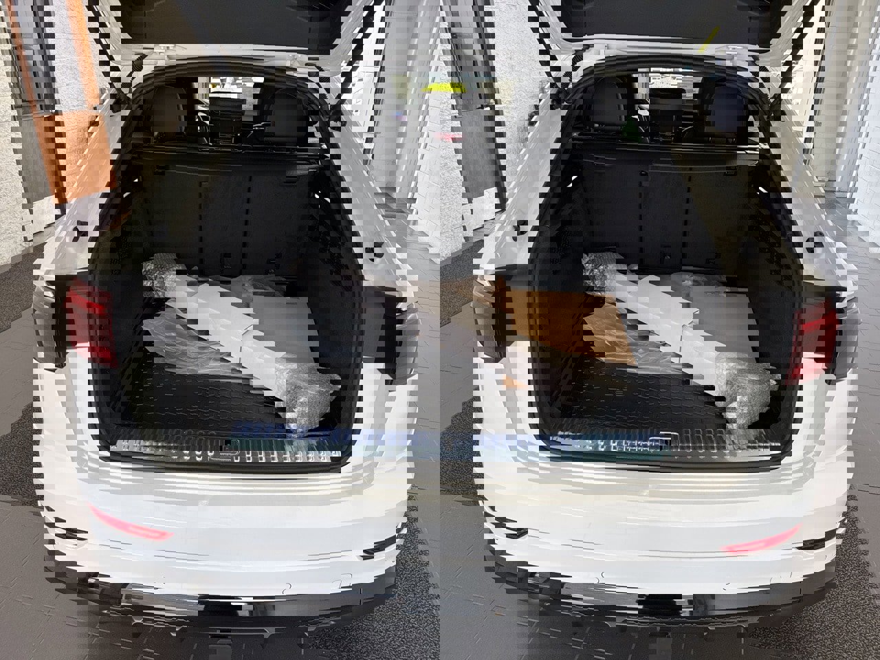 New 2025 Audi Q8 Premium Plus image 9