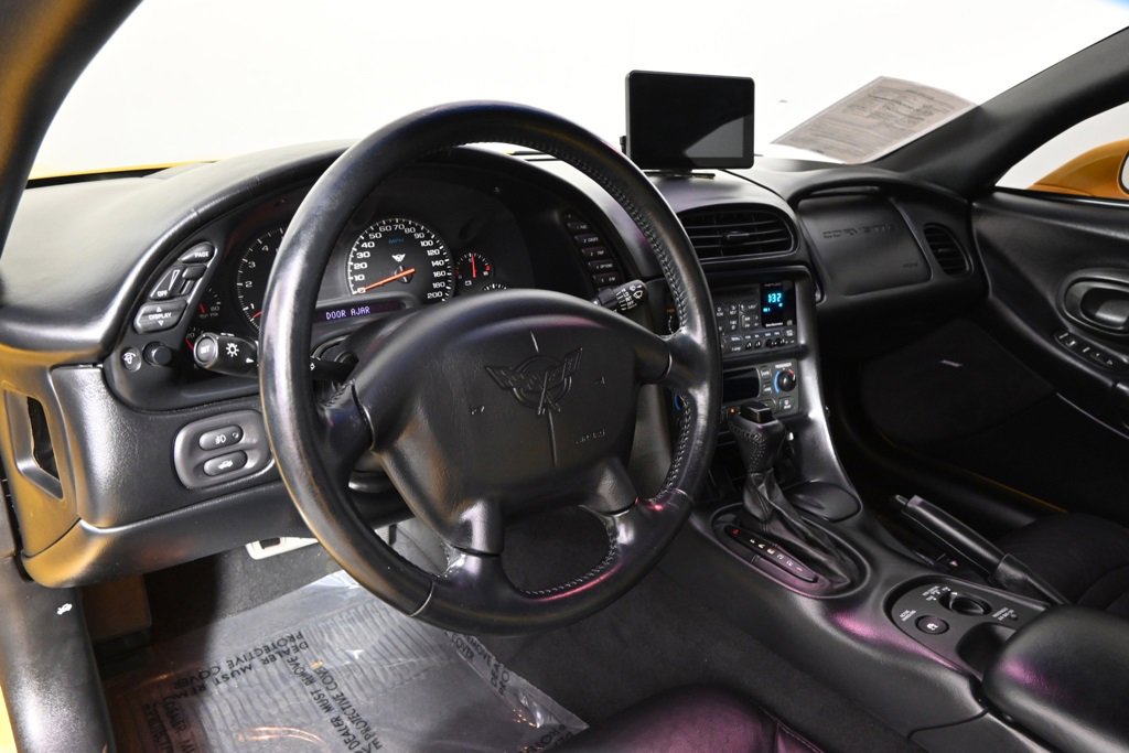 Used 2002 Chevrolet Corvette Convertible w/ Preferred Equipment Group2 image 11
