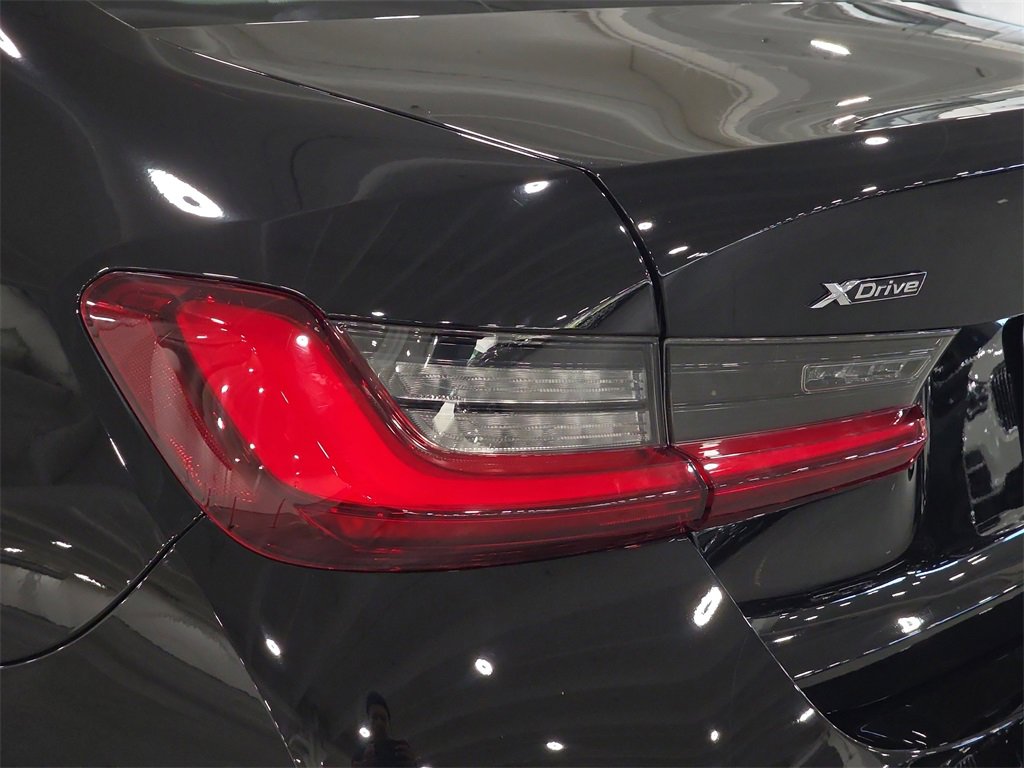 Certified 2023 BMW 330i xDrive Sedan w/ Convenience Package image 28