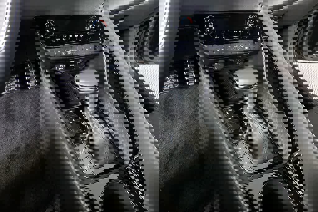 New 2026 Hyundai Elantra SEL Sport Premium image 27