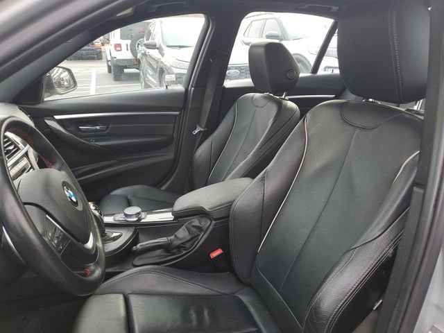 Used 2018 BMW 330i xDrive Sedan w/ Convenience Package image 5