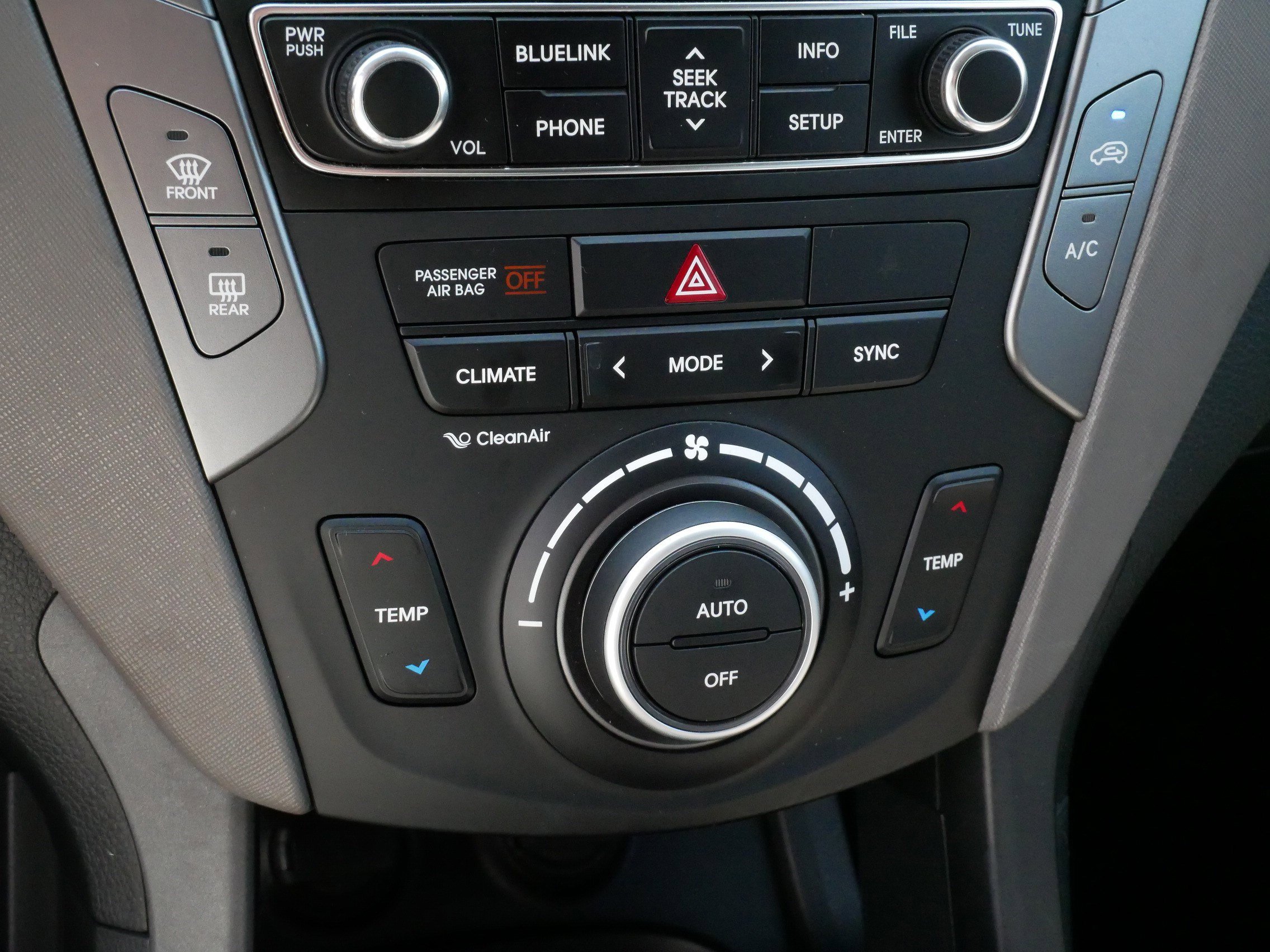 Used 2017 Hyundai Santa Fe Sport w/ 2.4L Tech Package 04 AWD/4WD image 23
