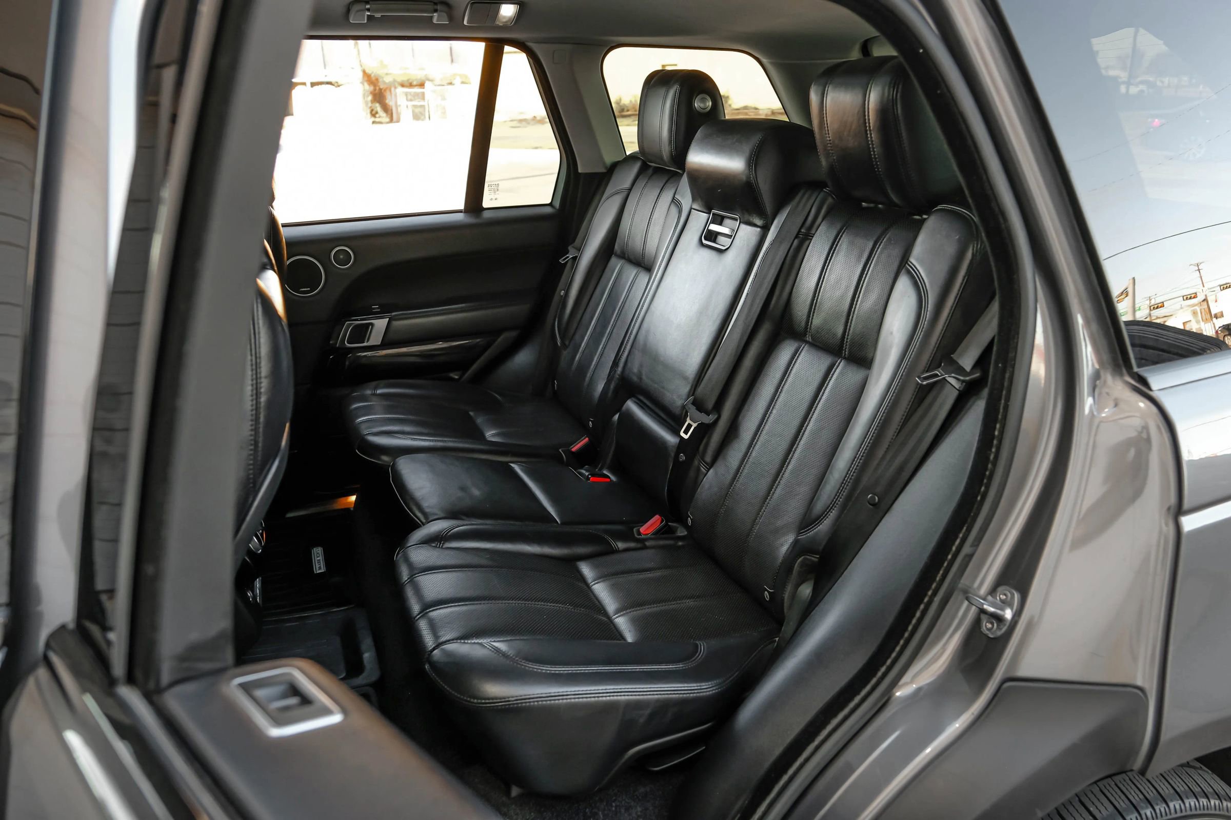 Used 2017 Land Rover Range Rover HSE AWD/4WD image 40