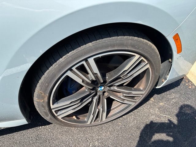 Used 2023 BMW i7 xDrive60 AWD/4WD image 12