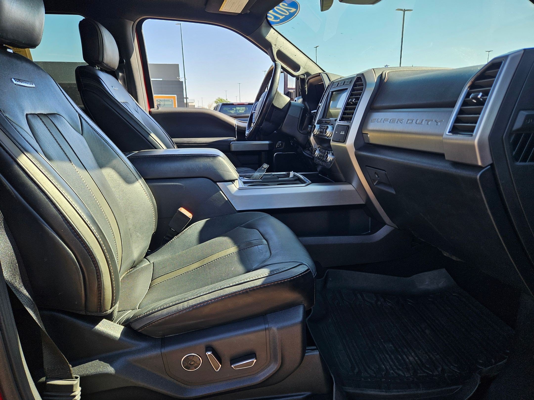 Used 2019 Ford F250 Platinum w/ Platinum Ultimate Package AWD/4WD image 28
