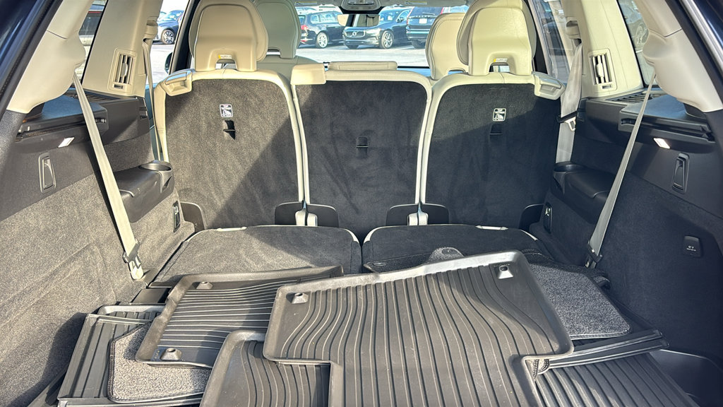 Certified 2025 Volvo XC90 T8 Plus w/ Protection Package Premier AWD/4WD image 30