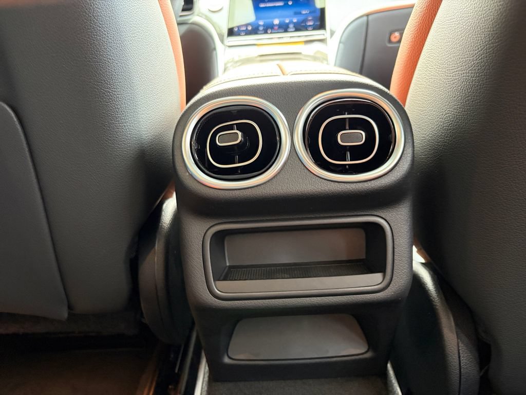 New 2026 Mercedes-Benz GLC 300 4MATIC image 12