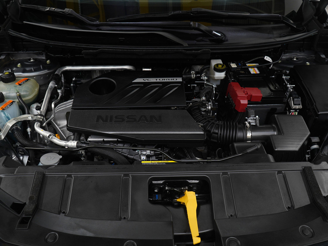 Used 2024 Nissan Rogue SV w/ SV Premium Package image 31