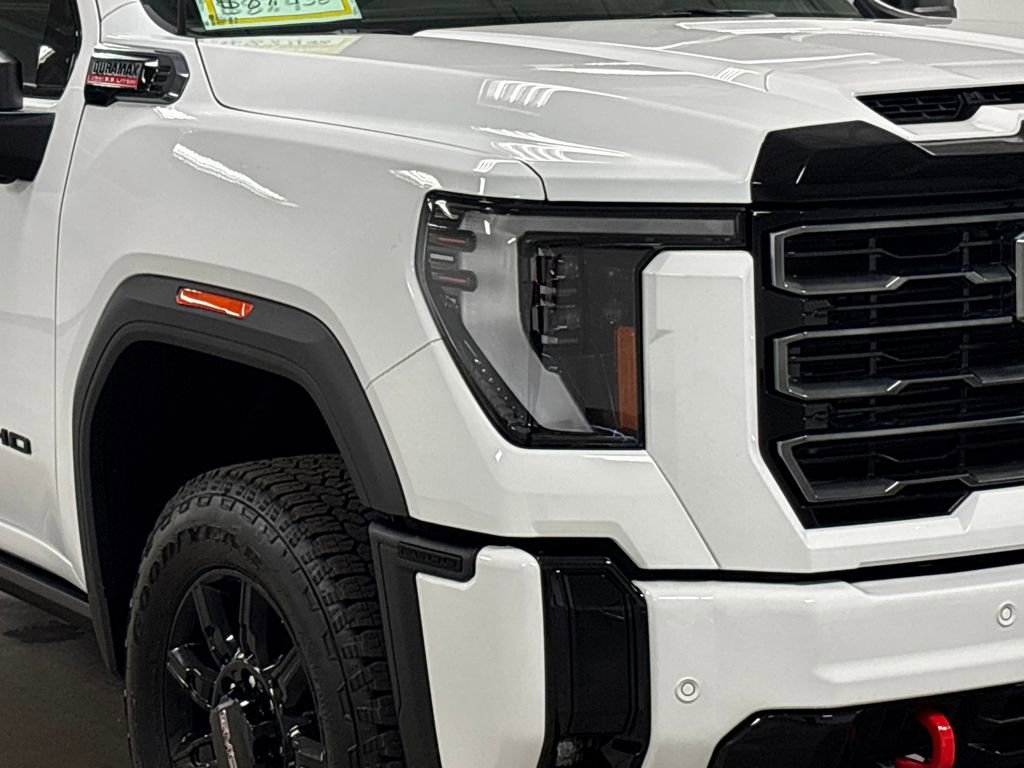 New 2026 GMC Sierra 2500 AT4 w/ AT4 Premium Plus Package image 4