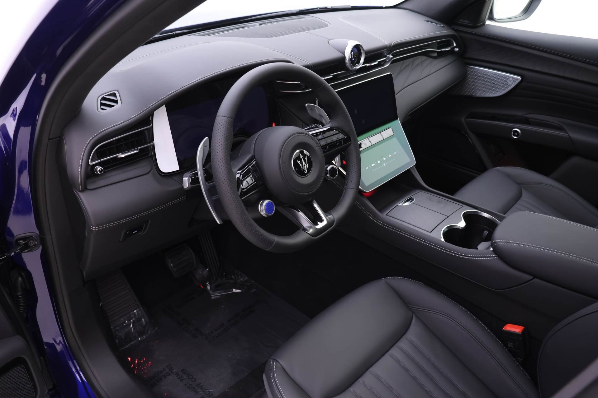 New 2025 Maserati Grecale GT image 6