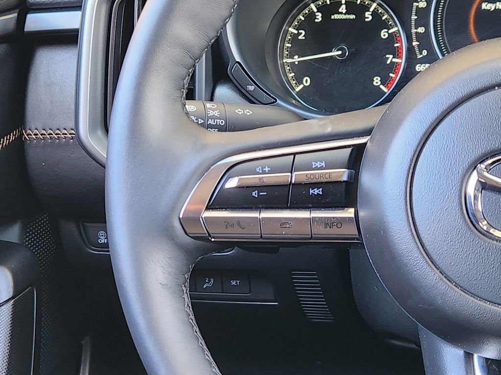 Used 2025 MAZDA CX-50 AWD 2.5 Turbo w/ Premium Pkg image 28