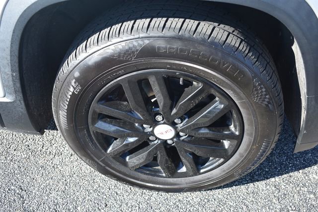 Used 2018 GMC Acadia SLT w/ LPO, Floor Liner Package AWD/4WD image 12