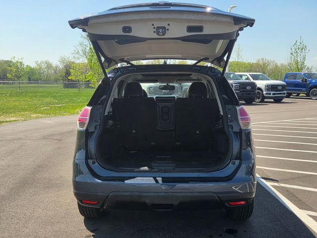 Used 2016 Nissan Rogue SL w/ SL Premium Package FWD image 8