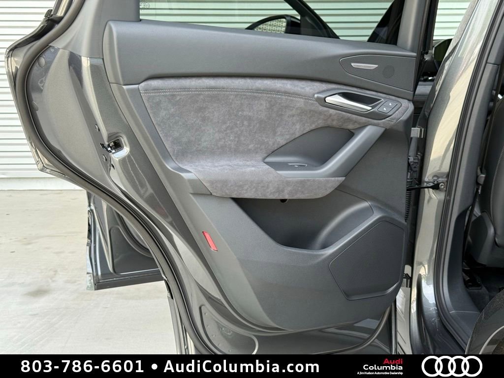 New 2027 Audi SQ6 e-tron Premium Plus AWD/4WD image 22