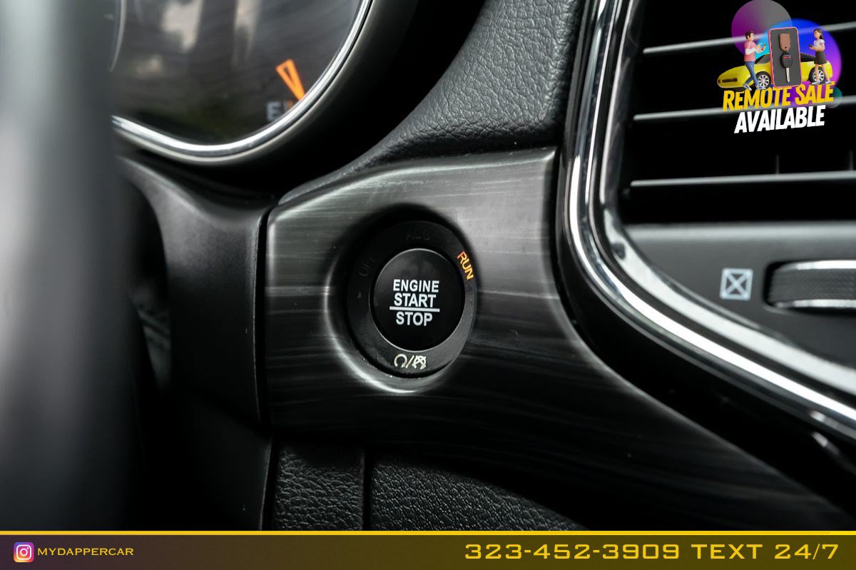 Used 2021 Jeep Grand Cherokee Laredo X AWD/4WD image 28