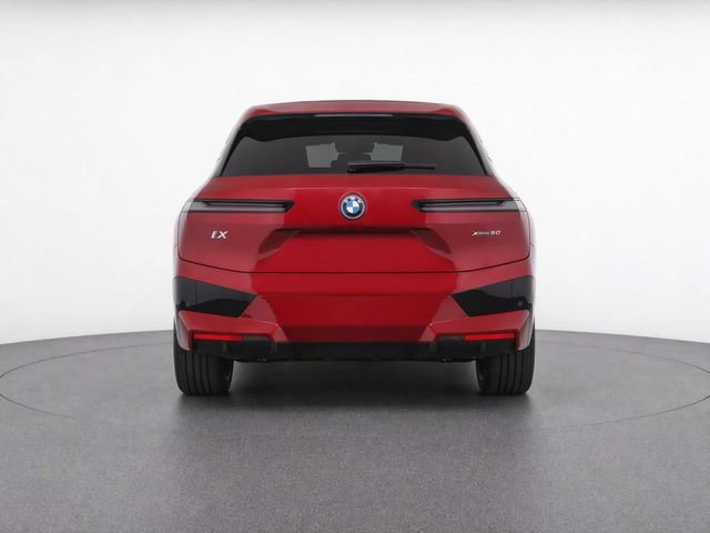 Used 2024 BMW iX xDrive50 w/ Sport Package AWD/4WD image 4