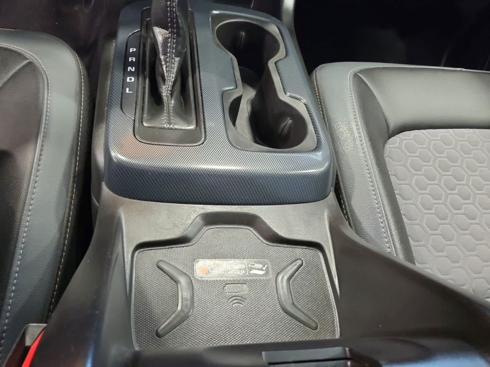 Used 2022 Chevrolet Colorado Z71 AWD/4WD image 23