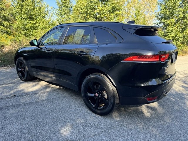 Used 2019 Jaguar F-PACE Premium image 8