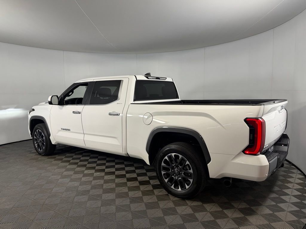 Used 2025 Toyota Tundra Limited AWD/4WD image 9