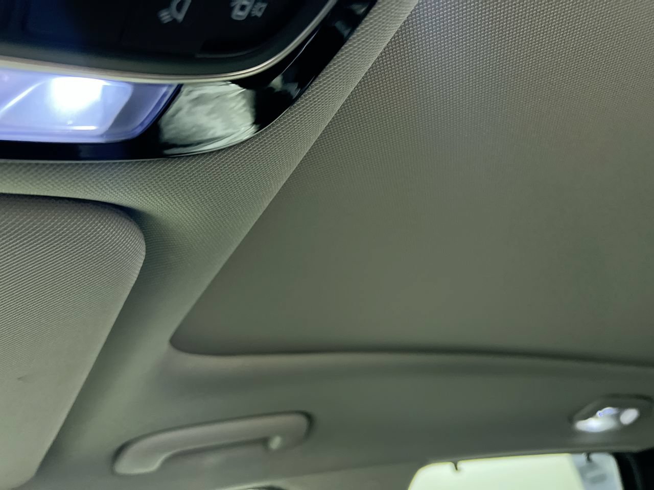 Used 2021 Hyundai Santa Fe SEL w/ Convenience + Premium Package FWD image 15