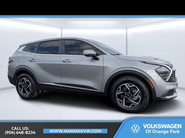 Used 2025 Kia Sportage LX image 1