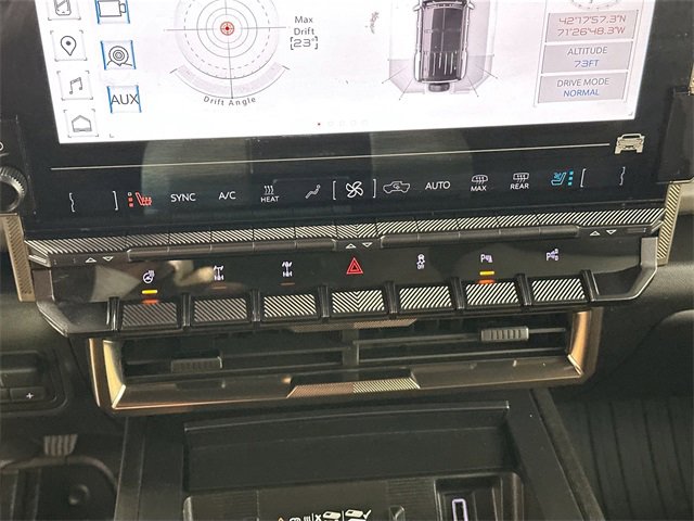 Used 2024 GMC Hummer EV 2X w/ Extreme Off-Road Package image 14