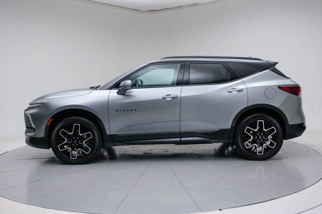 Used 2023 Chevrolet Blazer RS w/ Driver Confidence II Package image 3