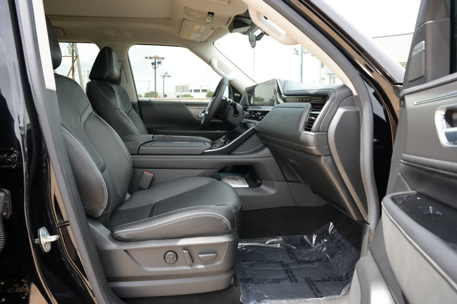 Certified 2025 INFINITI QX80 Luxe w/ Exterior Package RWD image 23