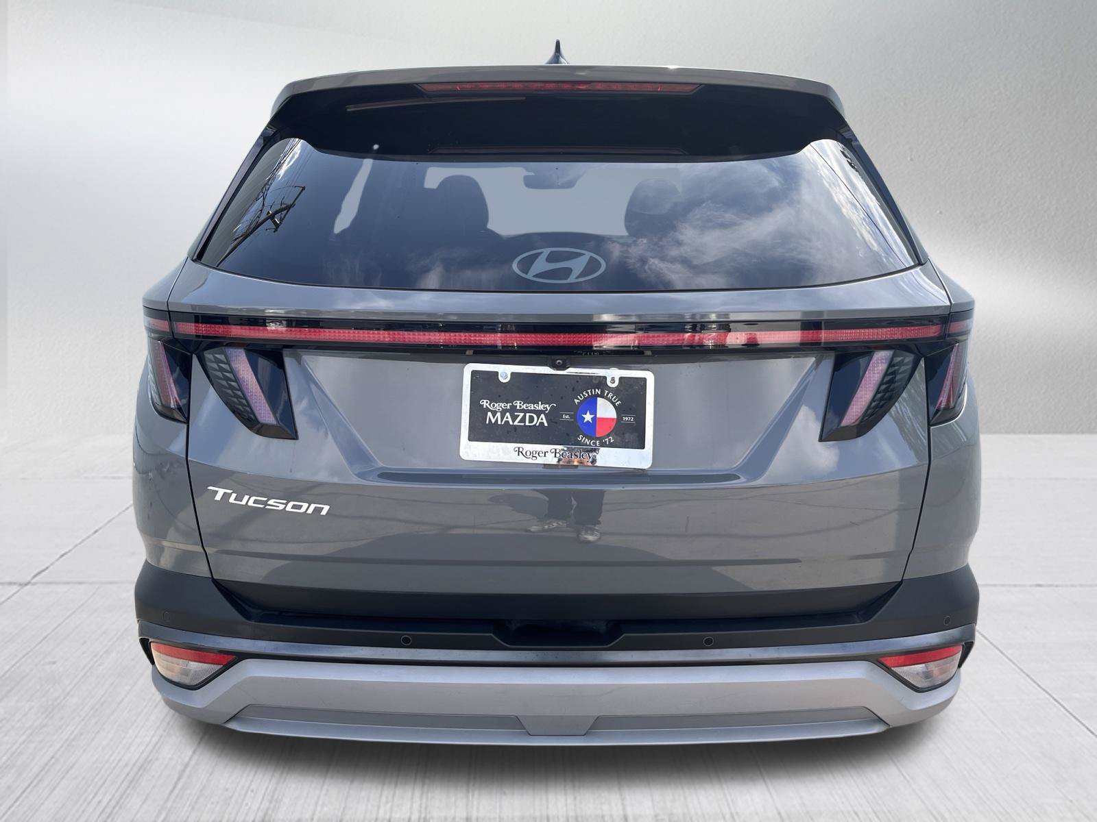 Used 2025 Hyundai Tucson Limited FWD image 7